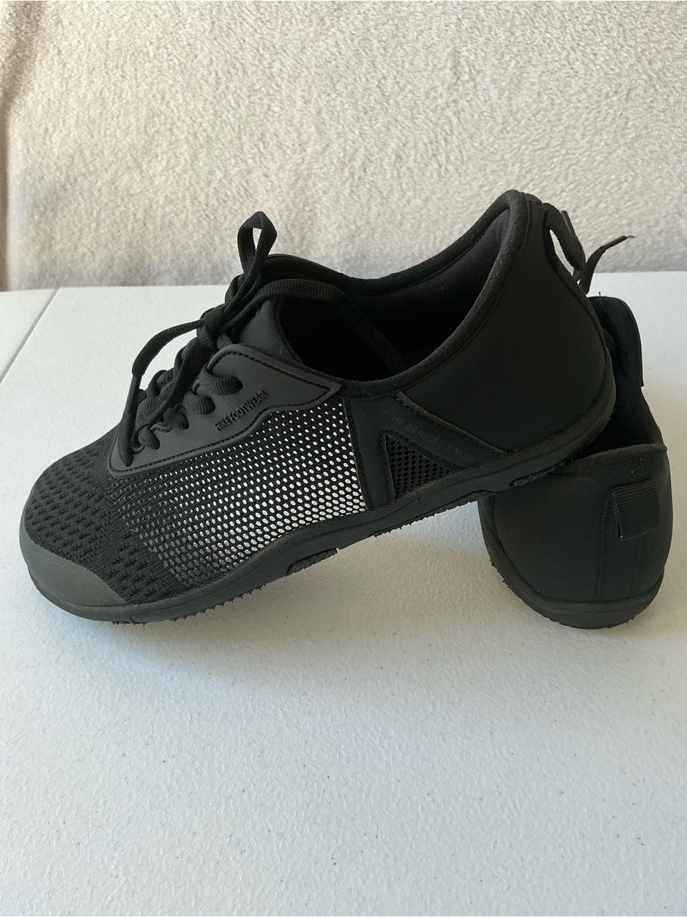 Hike Footwear Minimalist Ergonomic Barefoot Shoes - EU39 W8